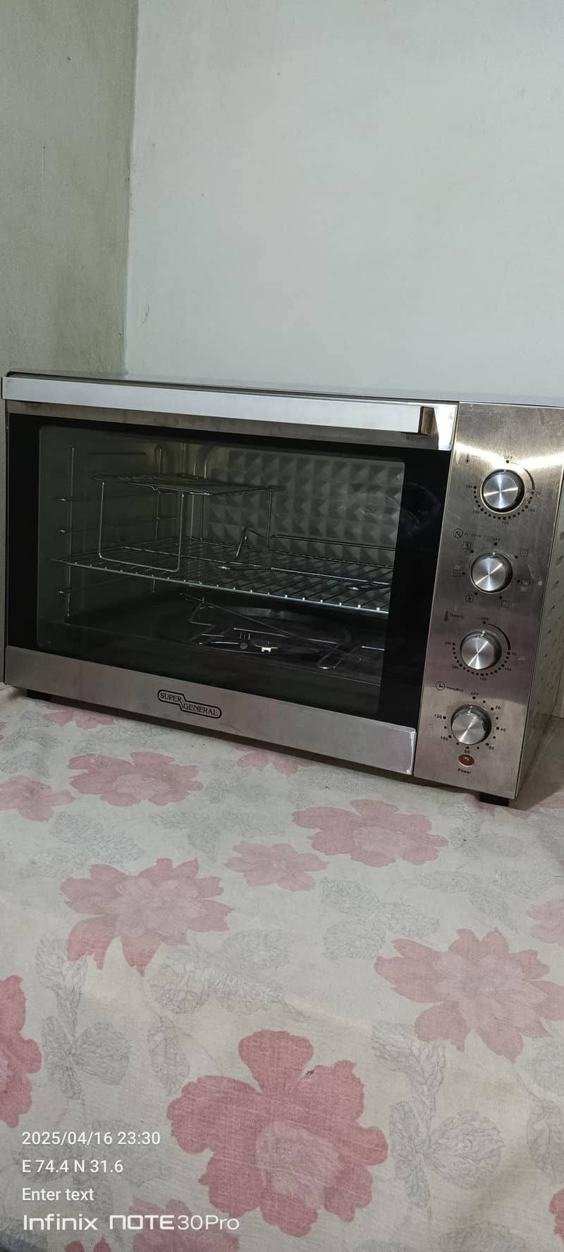 10 by 10 condition new new condition and rosted Oman 0
