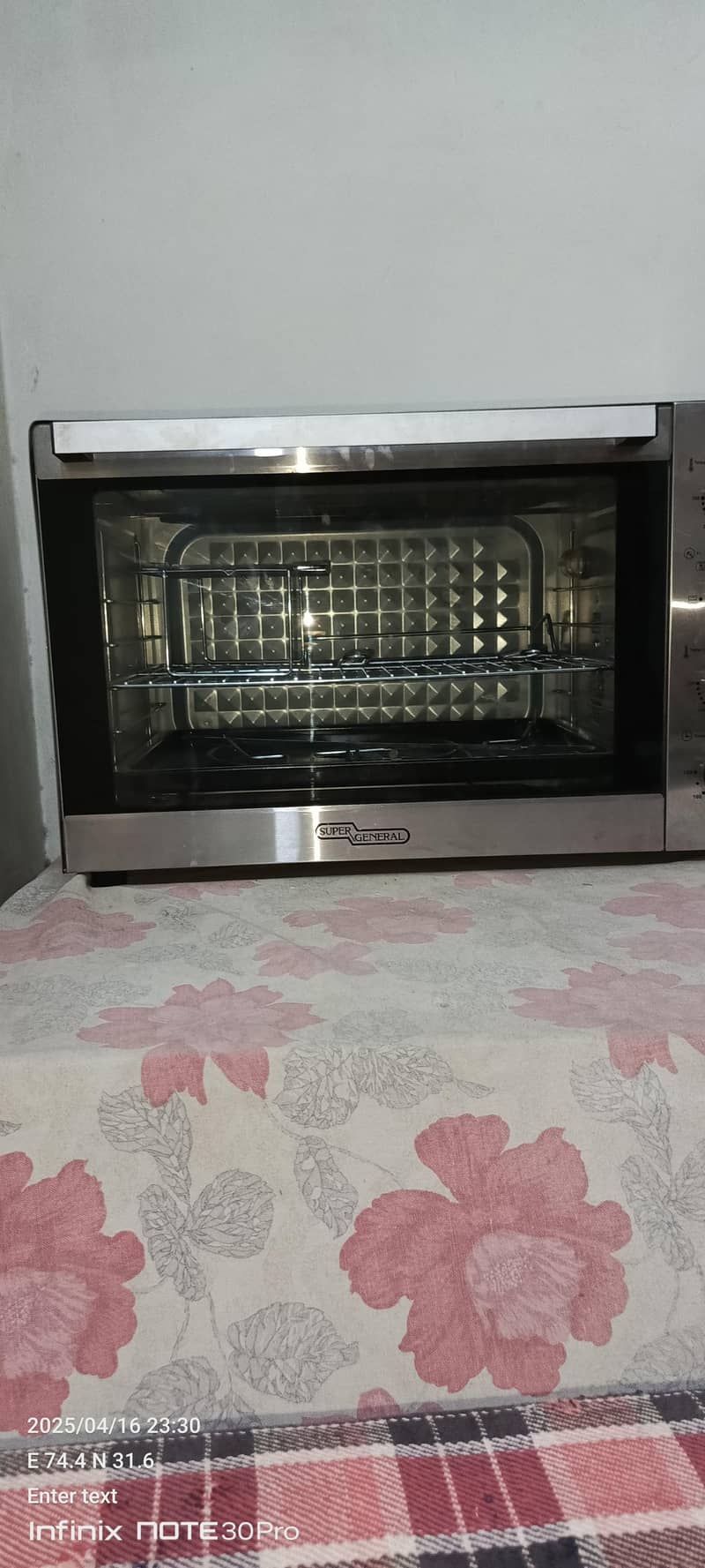 10 by 10 condition new new condition and rosted Oman 2