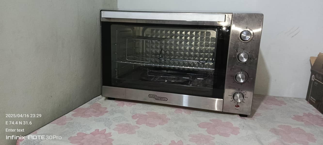 10 by 10 condition new new condition and rosted Oman 4