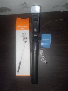 Original 4 in 1 Selfie Stick with light | for vlogging photography