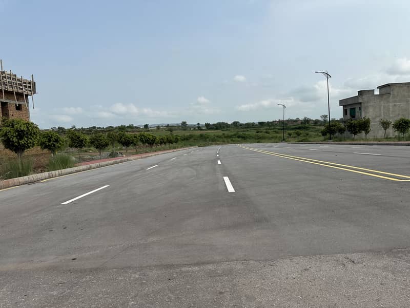 Beautiful Location Back Open Plot Available For Sale Ideal Location Reasonable Demand 4