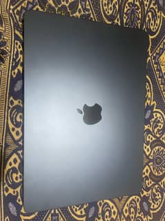 MacBook Air M3, 8/256, 13.6 Inches Screen , Like New