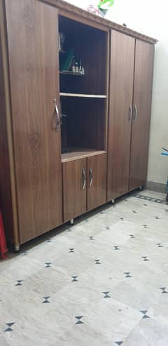 Wardrobe / 3 dore almari / pure wooden / full size Wardrobes
