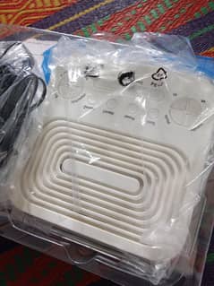 polaroid Radio FM Imported Brand New urgently sale