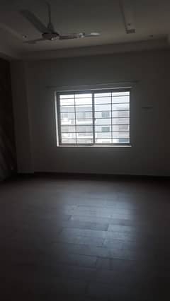 A House Of 10 Marla Available For Rent