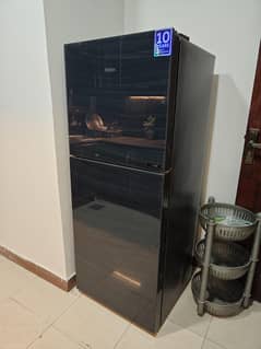 Haier Refrigerator Fridge Medium Size 10/10 Condition