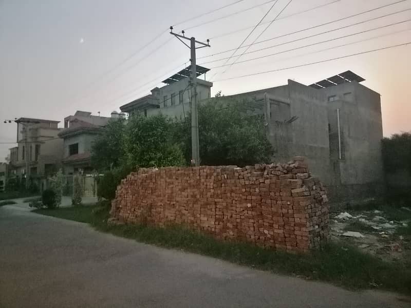 Residential Plot Sized 1 Kanal Available In Formanites Housing Scheme - Block M 13