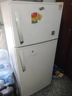 Super General Refrigerator. Medium size