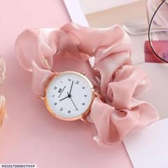 Women Quartz water resistant round analogue watch