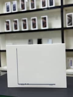 MacBook Air 13” M4 Sky Blue