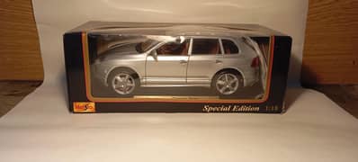 1/18 Porsche cayan (Maisto)
