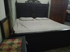 king Size Bed with matress in very Good Condition