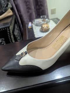 FERRAGAMO Heels| Heels | Branded |