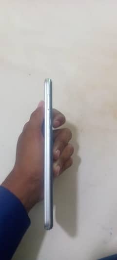 27500