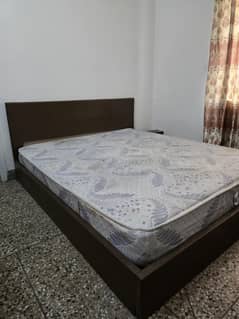 Queen Bed With Spring Mattress