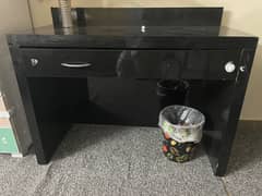 Console table