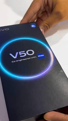 VIVO V50 Box Pack