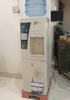 Nikai Water Dispenser