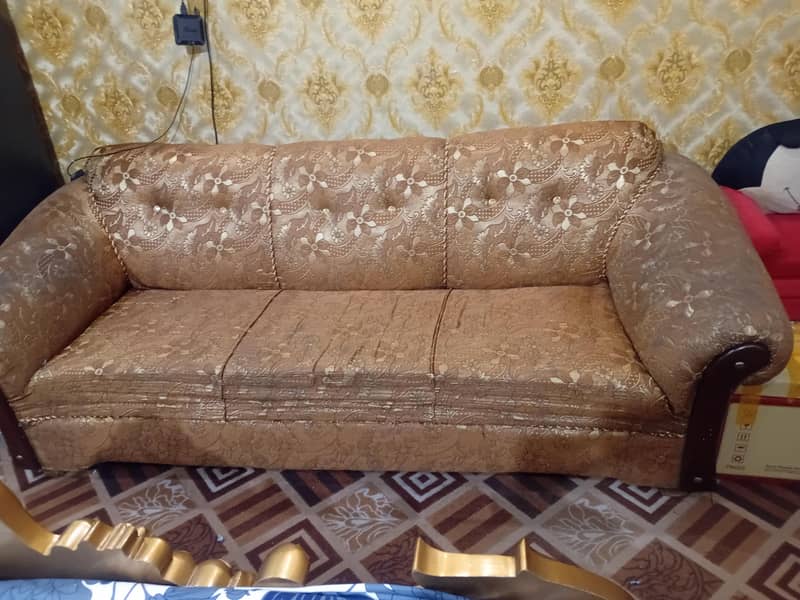Sofa set with table 0