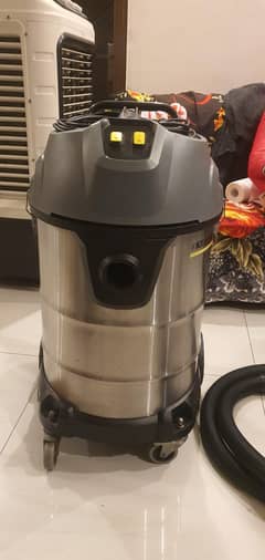 Karcher Professional NT 70/2 Vacuum Cleaner
