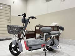 Kids electric scooty