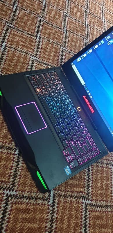 Dell Alienware M14x pro 9