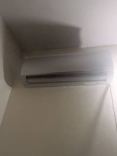 HAIER INVERTOR 1 TON AND CHANGHONG RUBA.