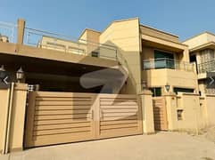 10.6 Marla House In DHA Multan Askari 3 Multan For Rent