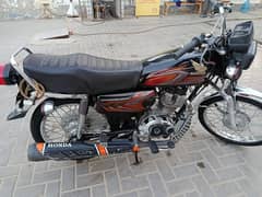 Honda 125 Black 2022 Model