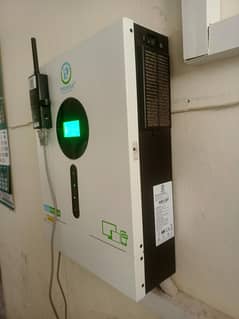 Hybrid Inverter – Perfect Working Condition – Low Price