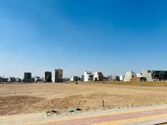Facing Park 5 Marla Plot Available For Sale In Lake City Sector M-7 Block C1