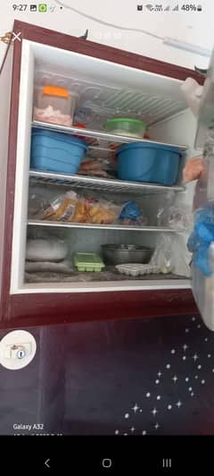 am selling larg size pell refrigreter
