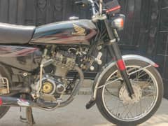 Honda 125 for sale in Good Condition 10/10
