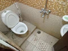 2.5 Marla 3ripple Story House For Rent ( Peer Colony Bhola Chowk )