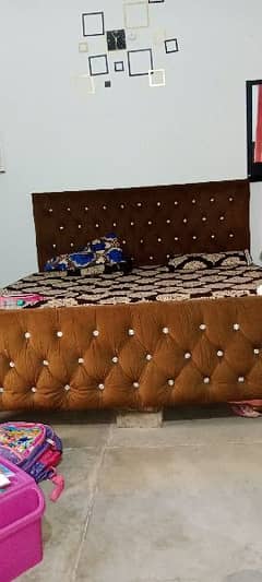 bed for sell all ok no demig