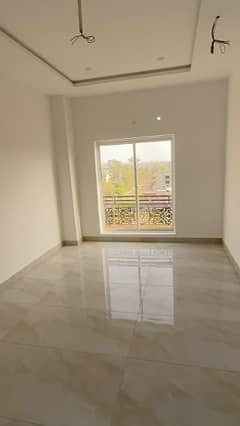 2.5 Marla Flat For Sale At Very Prime Location In Jubilee Town