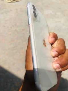 iphone 11 waterpack 64 gb all ok loush condition