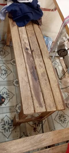 2x benches sale bilkul new hyn