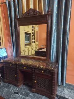 Chinioti bed for sale with dressing and side tables