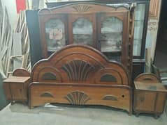 bed with foam & shocas for sell