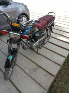 unique 70cc 2010 just like new