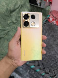 Note 40 pro 12+12/256