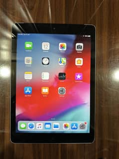 iPad Air 1 for sale in good condition