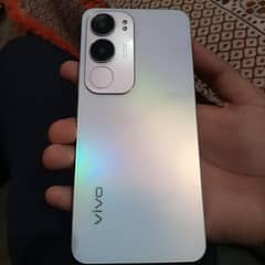 VIVO y19s 1 month used condition 10/10 contact us 03284553592