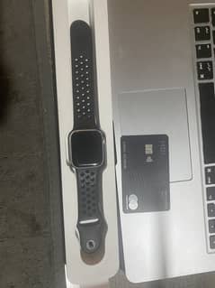 Apple watch series 5 40mm