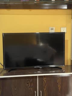 Samsung 40" Full HD LED TV – Stunning Clarity, Sleek Design