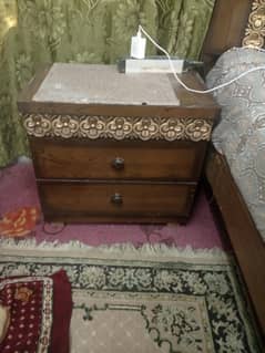 bed and side tables