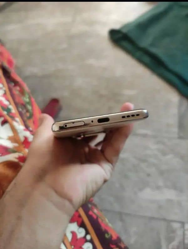 infinix zero 30. . . . . 10/10. . . no any fault 3