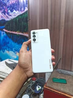 Tecno come 180 4 128 all OK ruf he Thora back camera ka glass tota he