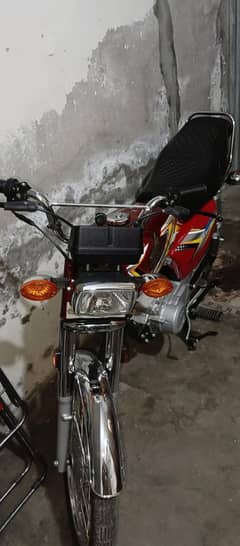 HONDA CG 125  Special number 7272